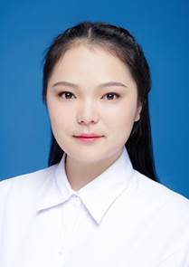 穿着白色衬衫的人描述已自动生成